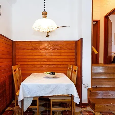 Holiday Zarok Semesterbostad
